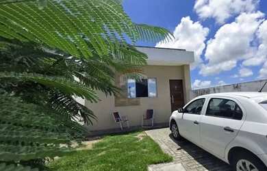 Imagem: A casa possui 2 Dormitórios, 2 Banheiros, 82m² de Área e