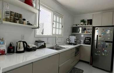 Imagem 7: Apartamento à venda/ Três dorm/ Elevador/Garagem/ Amplo/ Bem Localizado