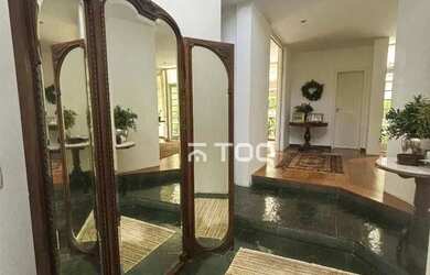 Imagem: A casa em condomínio possui 3 Dormitórios, 5 Banheiros, 5