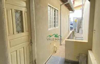 Imagem: A casa possui 1 Dormitório, 1 Banheiro, 100m² de Área e