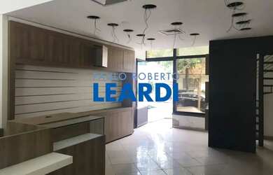 Imagem: O depósito possui 1 Vaga na garagem, 38m² de Área e está