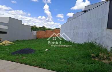 Imagem: O terreno possui 373m² de Área e está localizado em Jardim