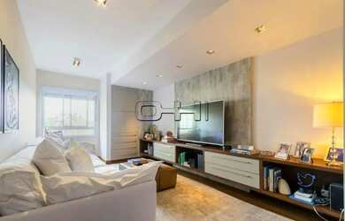 Imagem: O apartamento possui 4 Dormitórios, 5 Banheiros, 4 Vagas na