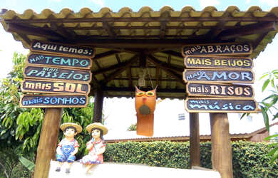 Imagem 4: Sta Cruz ES, temporada. Piscina, Churrasqueira, Varandae5 Vagas na garagem