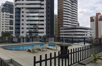 Imagem: O apartamento possui 4 Dormitórios, 5 Banheiros, 2 Vagas na