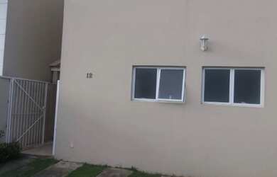 Imagem: A casa possui 3 Dormitórios, 4 Banheiros, 2 Vagas na garagem