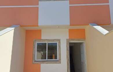 Imagem: A casa possui 2 Dormitórios, 2 Banheiros, 1 Vaga na garagem