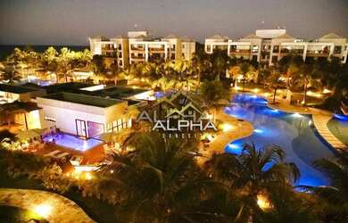 Imagem: O apartamento possui 5 Dormitórios, 5 Banheiros, 4 Vagas na