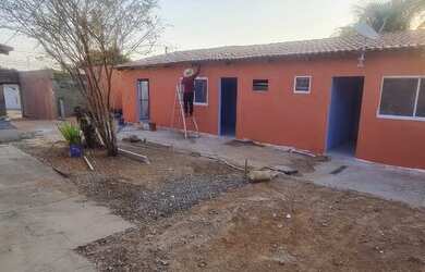 Imagem: A casa possui 5 Dormitórios, 5 Banheiros, 3 Vagas na garagem