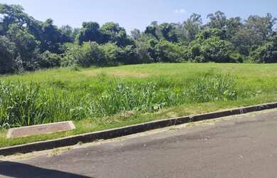 Imagem 3: Porto Feliz - Terreno com 1.020 m2 em Condomínio Fechado