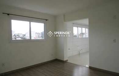 Imagem: O apartamento possui 1 Dormitório, 1 Banheiro, 1 Vaga na garagem