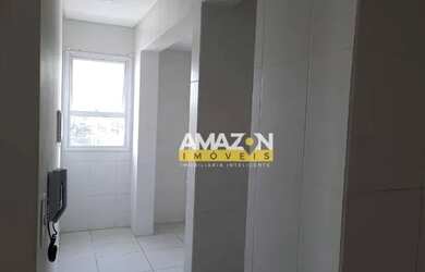 Imagem: O apartamento possui 2 Dormitórios, 1 Banheiro, 2 Vagas na