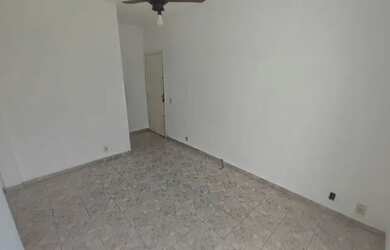 Imagem: O apartamento possui 1 Dormitório, 1 Banheiro e está localizado