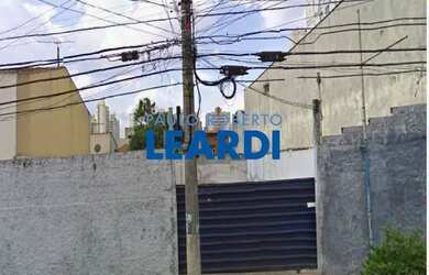 Imagem: O terreno possui 400m² de Área e está localizado em Vila