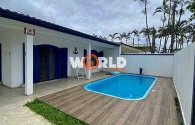 Imagem 3: casa com piscina na quadra mar em Matinhos
