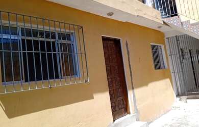 Imagem: A casa possui 1 Dormitório, 1 Banheiro e Imóvel novo e está