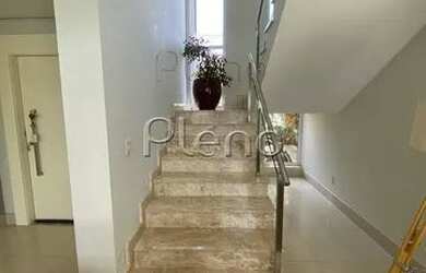 Imagem 12: Venda Casa com 270,00 metroQuadrado, 3 dormitório s , 4 vaga s . Swiss...