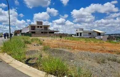 Imagem: O terreno possui 679m² de Área e está localizado em Fazenda