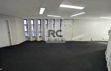 Imagem: O depósito possui 50m² de Área e está localizado em Centro