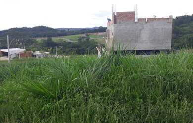 Imagem: O terreno possui 425m² de Área e está localizado em Senador