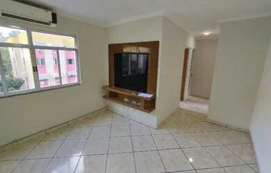 Imagem: O apartamento possui 3 Dormitórios, 1 Banheiro, 1 Vaga na garagem