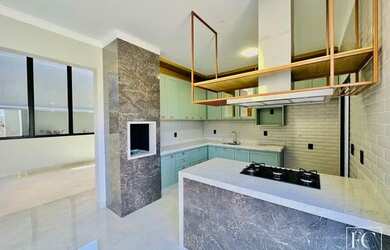 Imagem 14: Condomínio Gaivota II. Piscina, Churrasqueira, Guarda roupae235m² de...