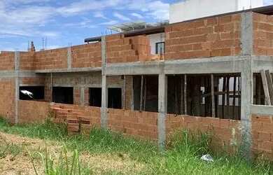 Imagem: A casa em condomínio possui 3 Dormitórios, 3 Banheiros, 2