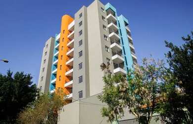 Imagem: O apartamento possui 2 Dormitórios, 1 Banheiro, 1 Vaga na garagem