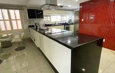 Imagem 8: Extraordinária Casa de Alto Padrão em Condomínio Fechado a Beira Mar...