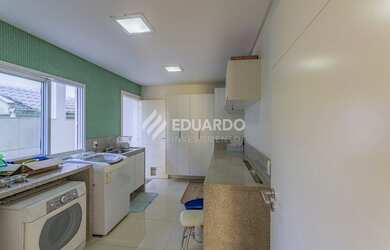 Imagem 8: Casa de alto padrão à venda no Condomínio Residencial Ariribá, Balneário...