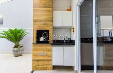 Imagem 9: Venda Casa com 200,00 metroQuadrado, 3 dormitório s , 4 vaga s . Swiss...