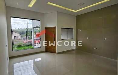 Imagem: A casa possui 3 Dormitórios, 2 Banheiros, 1 Vaga na garagem