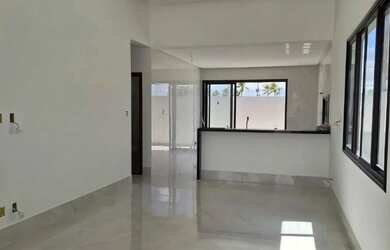 Imagem: A casa em condomínio possui 3 Dormitórios, 2 Banheiros, 2