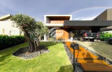 Imagem: A casa em condomínio possui 3 Dormitórios, 5 Banheiros, 4