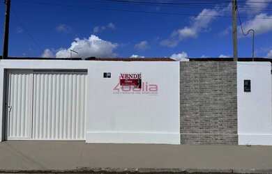 Imagem: A casa possui 2 Dormitórios, 1 Banheiro, 2 Vagas na garagem