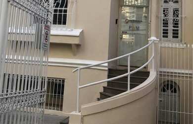 Imagem: CASA NA BARRA -240m² - EXCELENTE LOCALIZAÇÃO!!