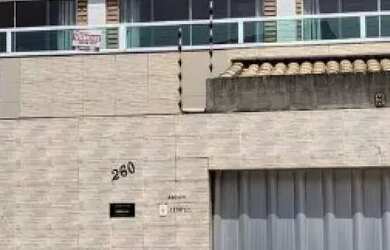 Imagem: A casa possui 4 Dormitórios, 4 Banheiros, 3 Vagas na garagem