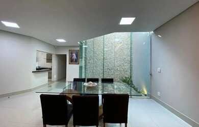 Imagem 3: Casa à venda no bairro Santa Mônica em Uberlândia