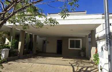 Imagem: A casa em condomínio possui 2 Dormitórios, 2 Banheiros, 2