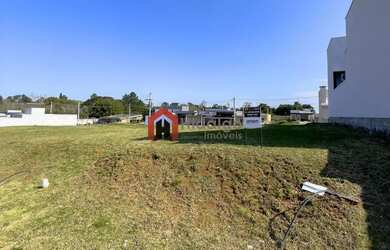 Imagem: O terreno possui 150m² de Área e está localizado em Cocão