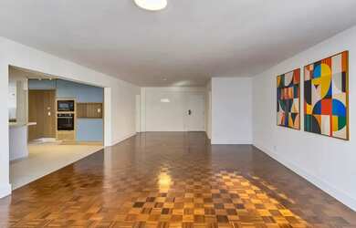 Imagem 4: Apartamento para venda em Higienópolis com 3 quartos, sendo 2 suítes...