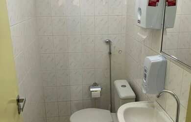 Imagem 10: Sala de 32m², banheiro privativo, garagem, Av. ACM!!