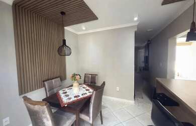 Imagem: A casa possui 3 Dormitórios, 3 Banheiros, 2 Vagas na garagem