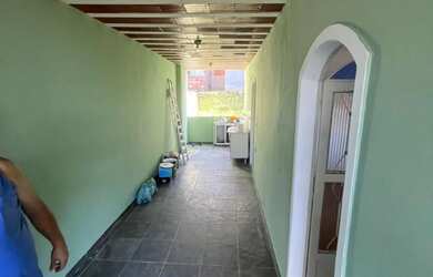 Imagem: A casa possui 1 Dormitório, 1 Banheiro e está localizado