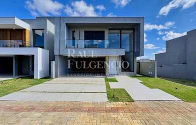 Imagem: A casa em condomínio possui 3 Dormitórios, 3 Banheiros, 2