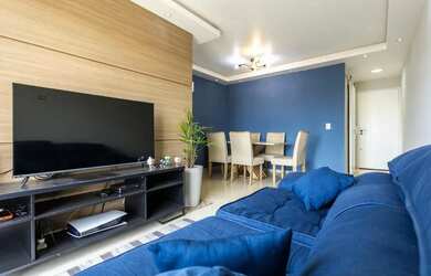 Imagem: O apartamento possui 3 Dormitórios, 1 Banheiro, 2 Vagas na