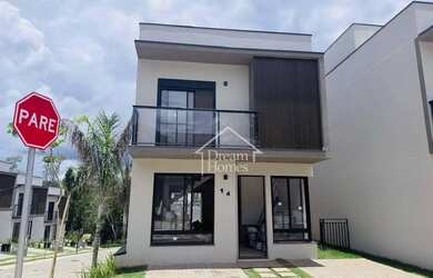 Imagem: A casa em condomínio possui 3 Dormitórios, 5 Banheiros, 2