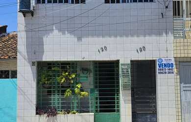 Imagem: A casa possui 5 Dormitórios, 3 Banheiros, 120m² de Área e