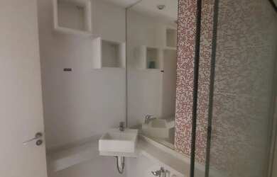 Imagem: A casa possui 5 Dormitórios, 4 Banheiros, 4 Vagas na garagem