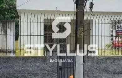 Imagem: A casa possui 5 Dormitórios, 4 Banheiros, 3 Vagas na garagem